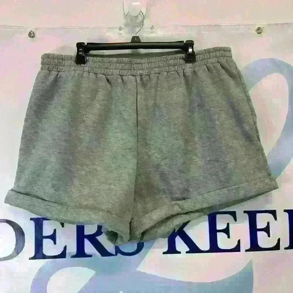 SHEIN Curve women’s sweat pants shorts - Picture 1 of 5